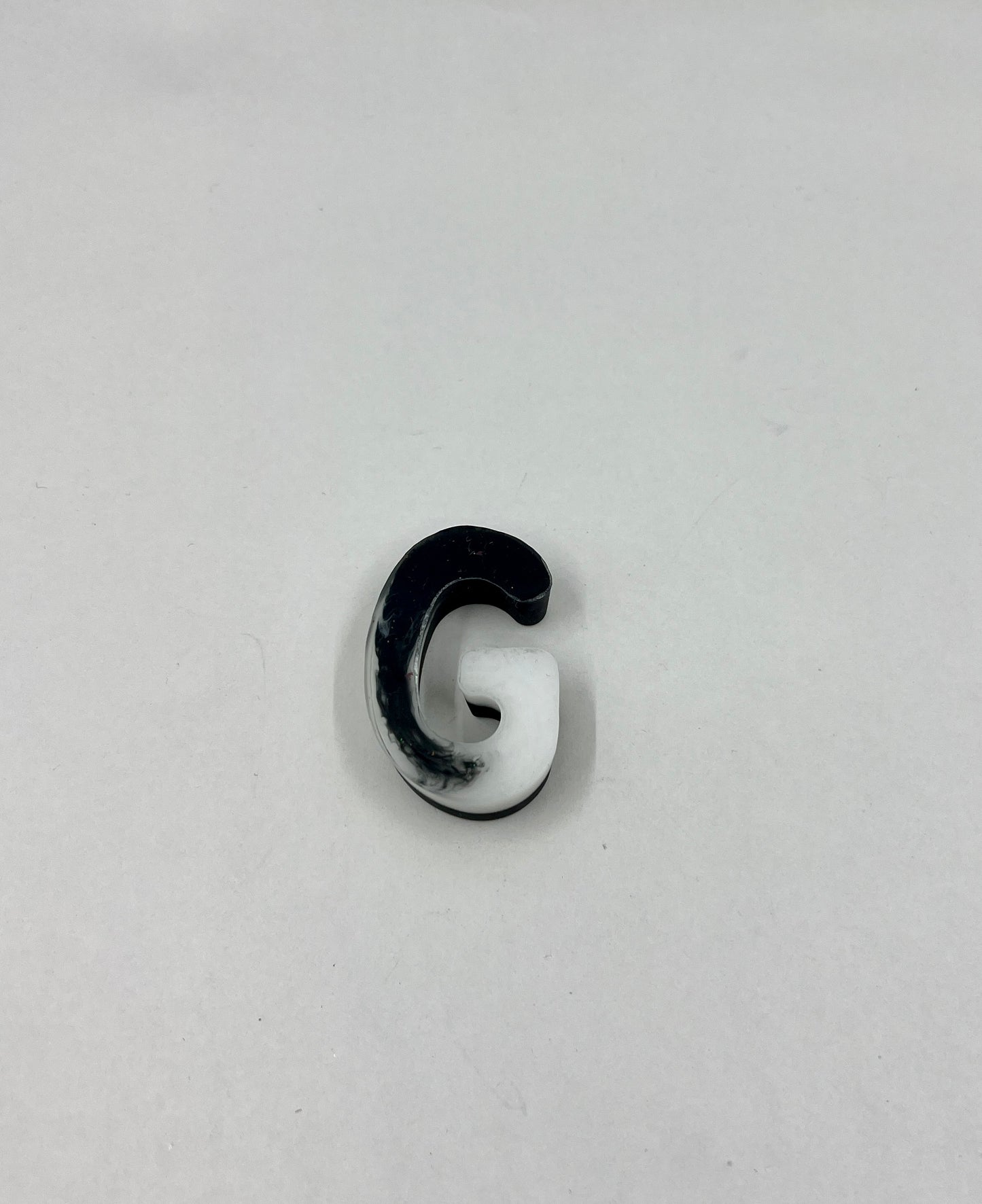 Single Letter with magnets